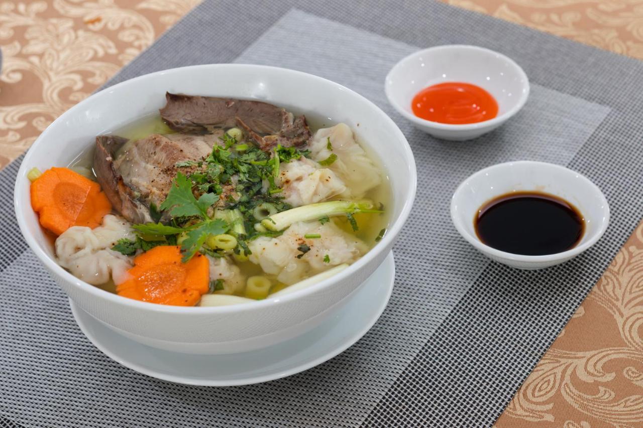 Phuc Ngoc Hotel Рач Джа Екстериор снимка